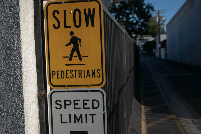Cincinnati, OH – Pedestrian Struck by Vehicle on Montgomery Rd