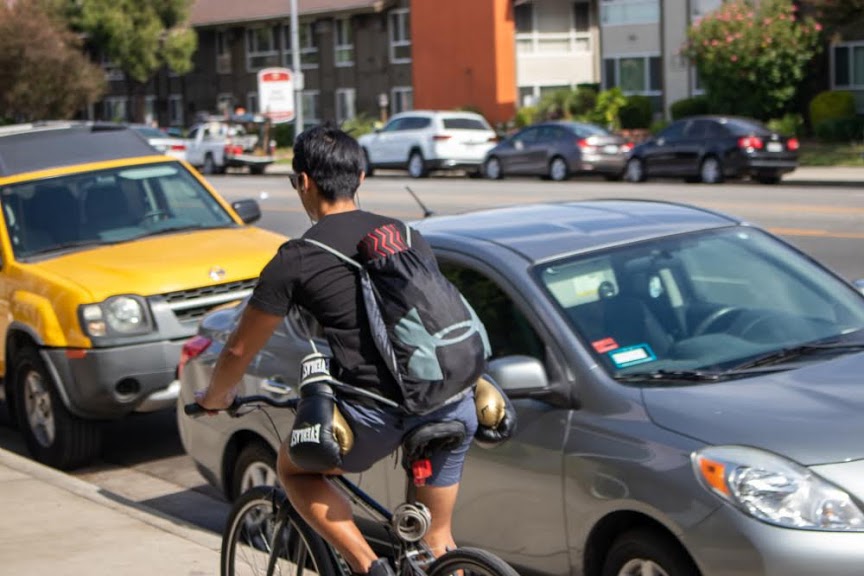 Sparks, NV – Bicyclist Injured in Crash on Victorian Ave at 21st St