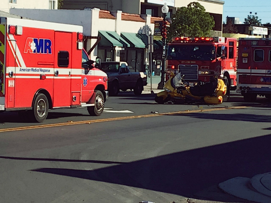 Lakewood, CO – Injuries Reported in Collision on W Duquesne Dr