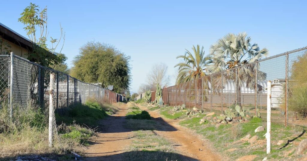 Vacant property in Arizona | Burg Simpson